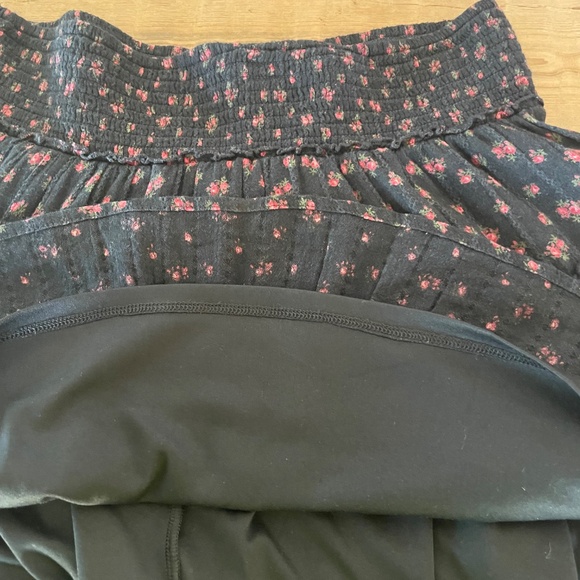 American Eagle Floral Skirt - Picture 3 of 3